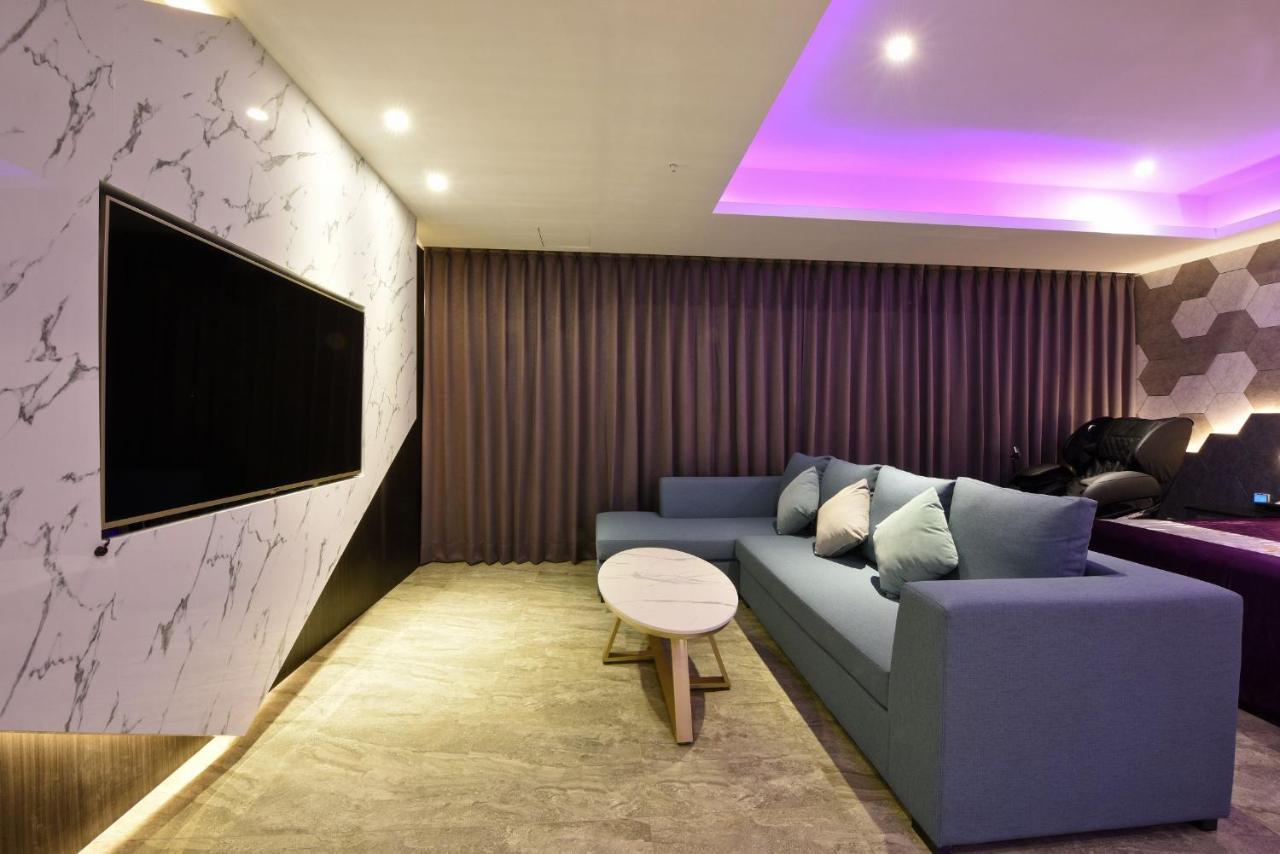 W3 Motel Luzhu Экстерьер фото