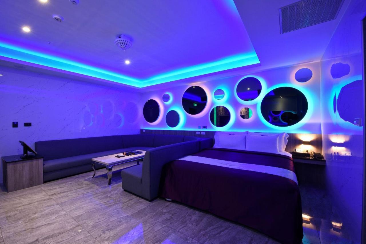 W3 Motel Luzhu Экстерьер фото